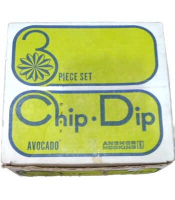 Anchor Hocking 3-Piece Chip and Dip Set Avocado Green Medallion