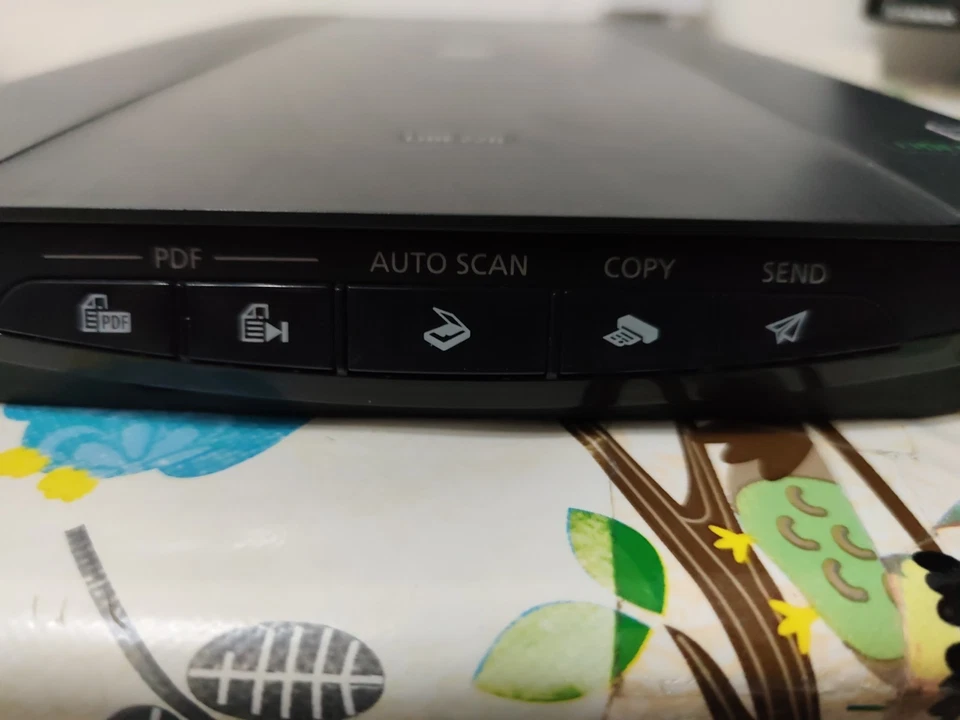 SCANNER. - CANON/CanoScan LiDE 220/ Flatbed Scanner - Immagine 3 di 4