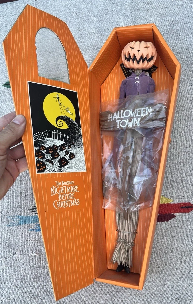 Pumpkin King In Nightmare Before Christmas Figurines (1968-Now
