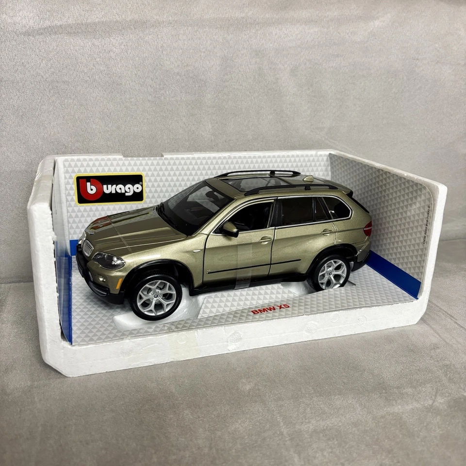 BMW X5 4.8i E70 2007 1/18 Burago NEW - Immagine 2 di 4