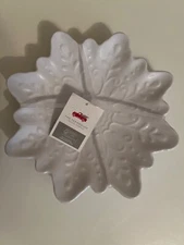 The Farmhouse Christmas White Snowflake Melamine 9” Snack Plate Set of 4 NEW