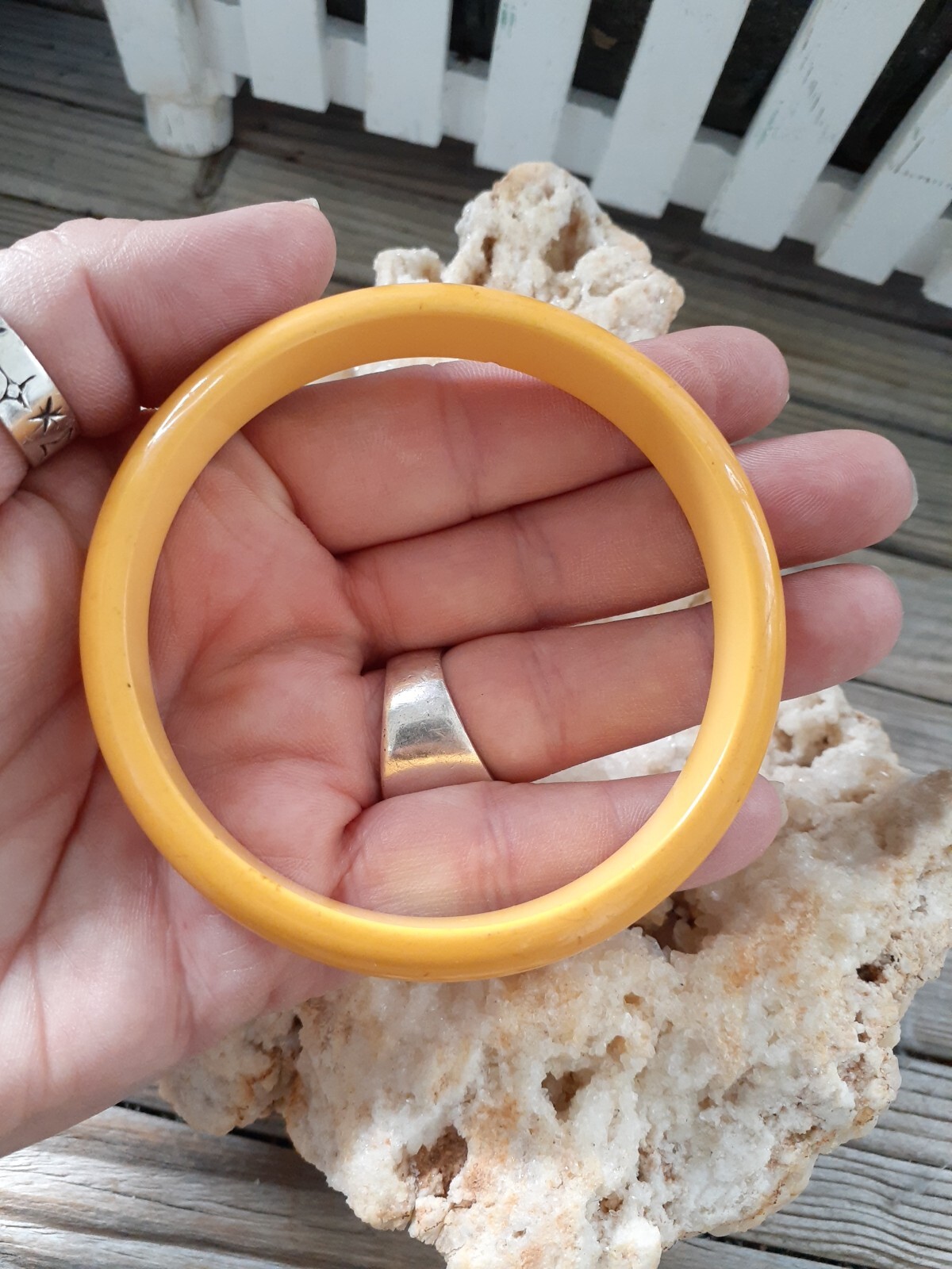 Vintage Mustard Yellow Bakelite Bangle Bracelet Gem