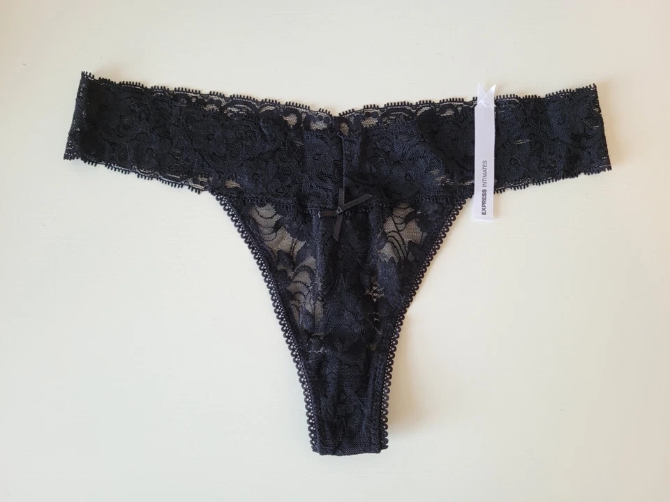 ¡NUEVO CON ETIQUETAS! Tanga de encaje negro Express Intimates Favorite Fit, talla única, 2 pares Foto 2 de 4
