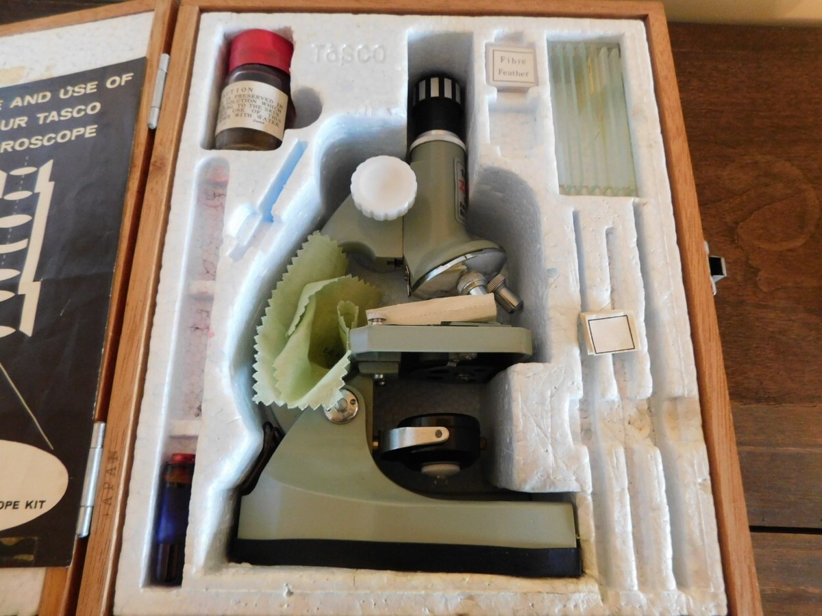 TASCO DELUXE HIGH QUALITY MICROSCOPE #961-5 JAPAN 900 Power