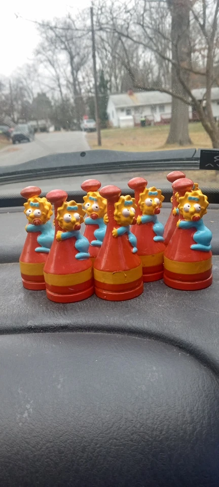 Peón ajedrez de repuesto Maggie Simpson vintage. Tengo 4 Peones negros y 6 rojos. Foto 3 de 4