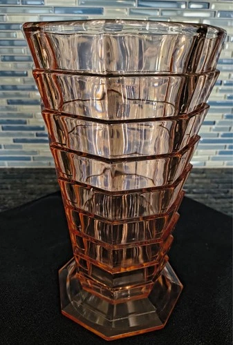 LARGE VASE - INDIANA GLASS depression PINK TEA ROOM Pattern