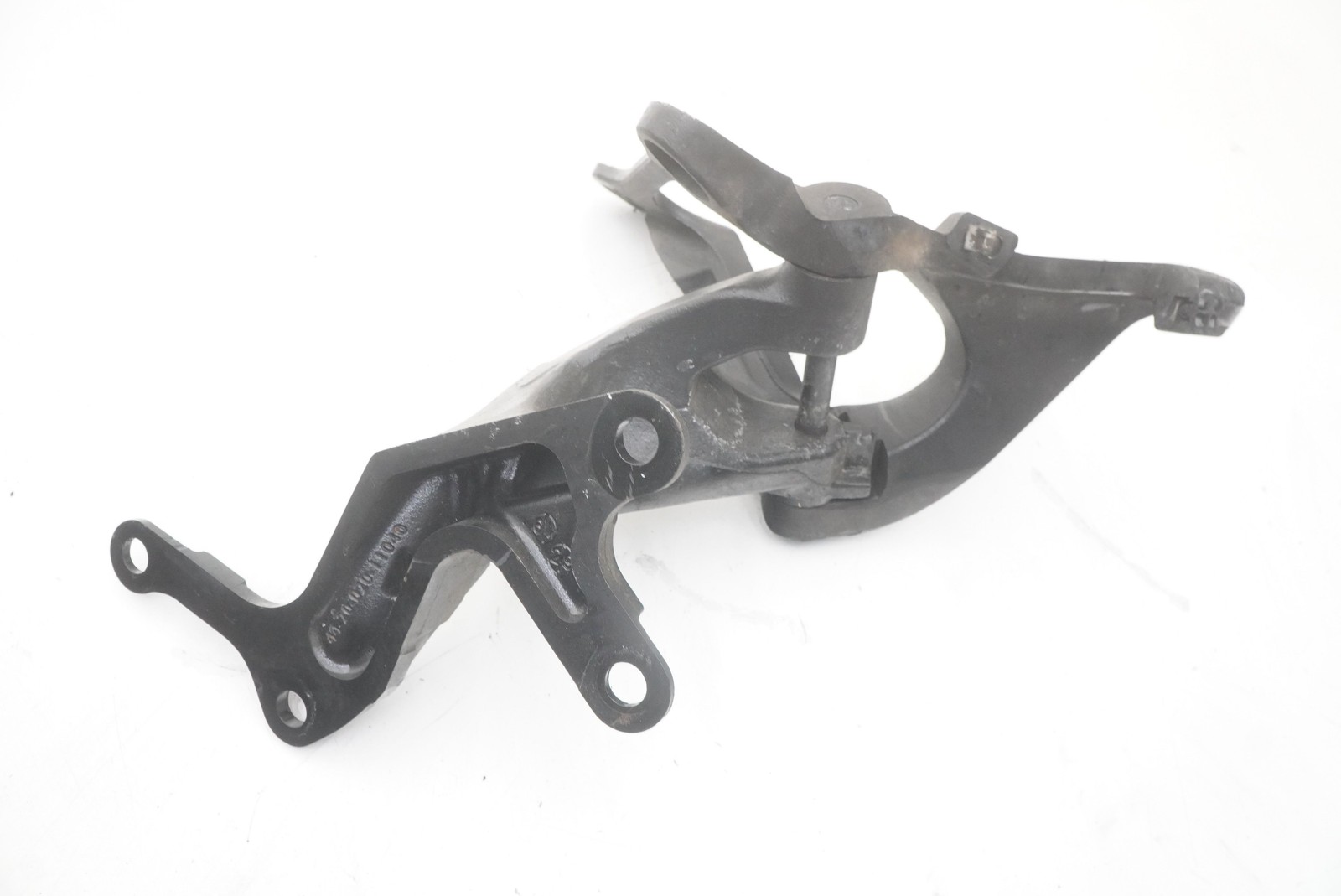 McLaren 720S Spider 2020 Front Right Hinge bracket P/N 14AB696SP