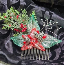 Natural Moonstone & Emerald Gemstone Frosted Holiday/Poinsettia Style Hair Comb