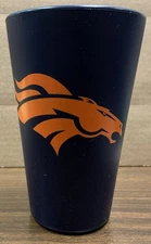 DENVER BRONCOS LOGO 16 OZ SILICONE PINT GLASS NEW WINCRAFT 👀