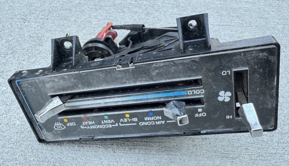 Chevrolet Van G10 G20 G30 Vandura 1992-1995 control de clima temperatura térmica con aire acondicionado OEM Foto 2 de 4