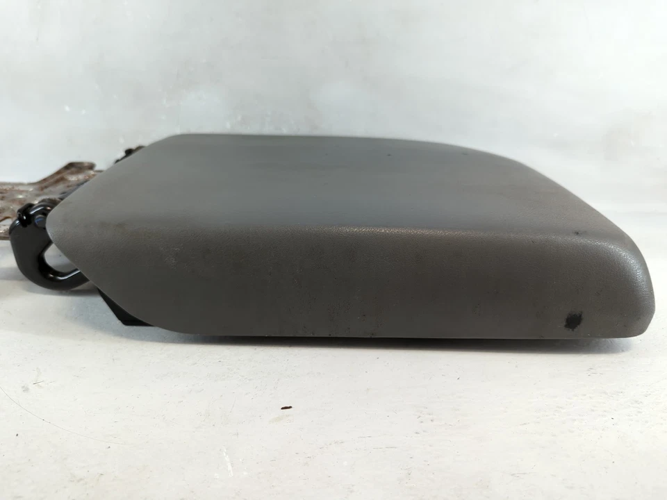 Toyota Tundra 2007-2009 consola central reposabrazos cubierta tapa negra L1BN1 Foto 4 de 4