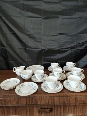 Royal Adderley Golden Rhapsody selten 32 Stück Trios Salatteller Kanne Schale H1517