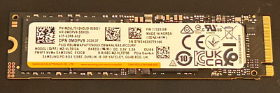 One Samsung 512 GB PCIe Gen4 * 4 NVMe SSD Tested with Clam Shell