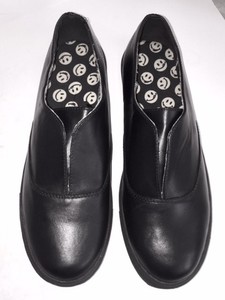 slip on leather tennis shoes