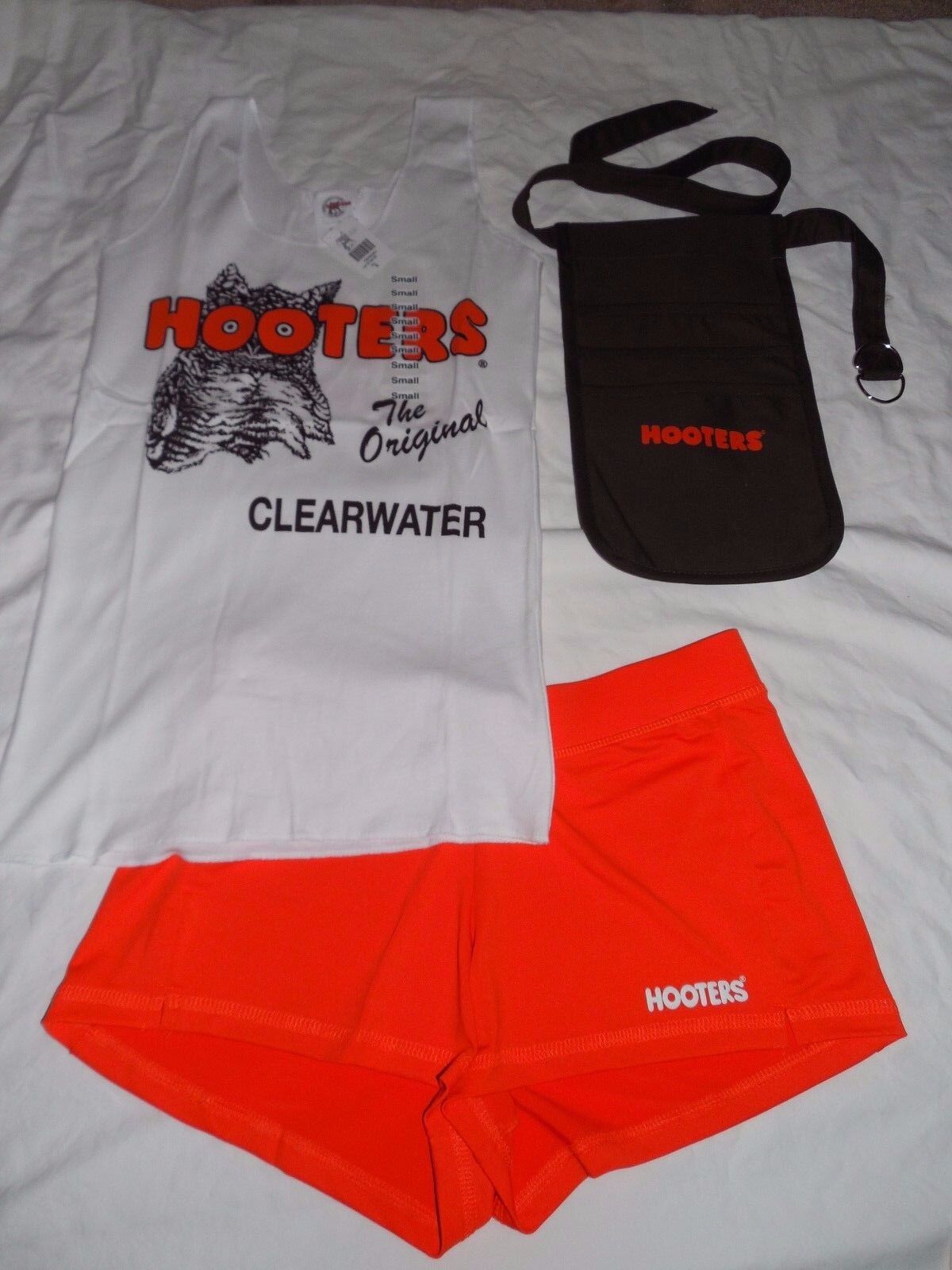New HOOTERS Uniform Halloween Costume Tank/Short/Pouch Clearwater