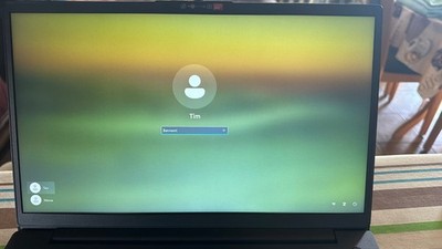 Lenovo Notebook 15,6''  AMD Ryzen 3  7320U 4,10Ghz - 512 GB SSD - 16GB DDR5 Win11