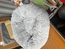 Grey Plush Donut Nesting Bed for Large Dogs, Non-Slip Base, Round Design