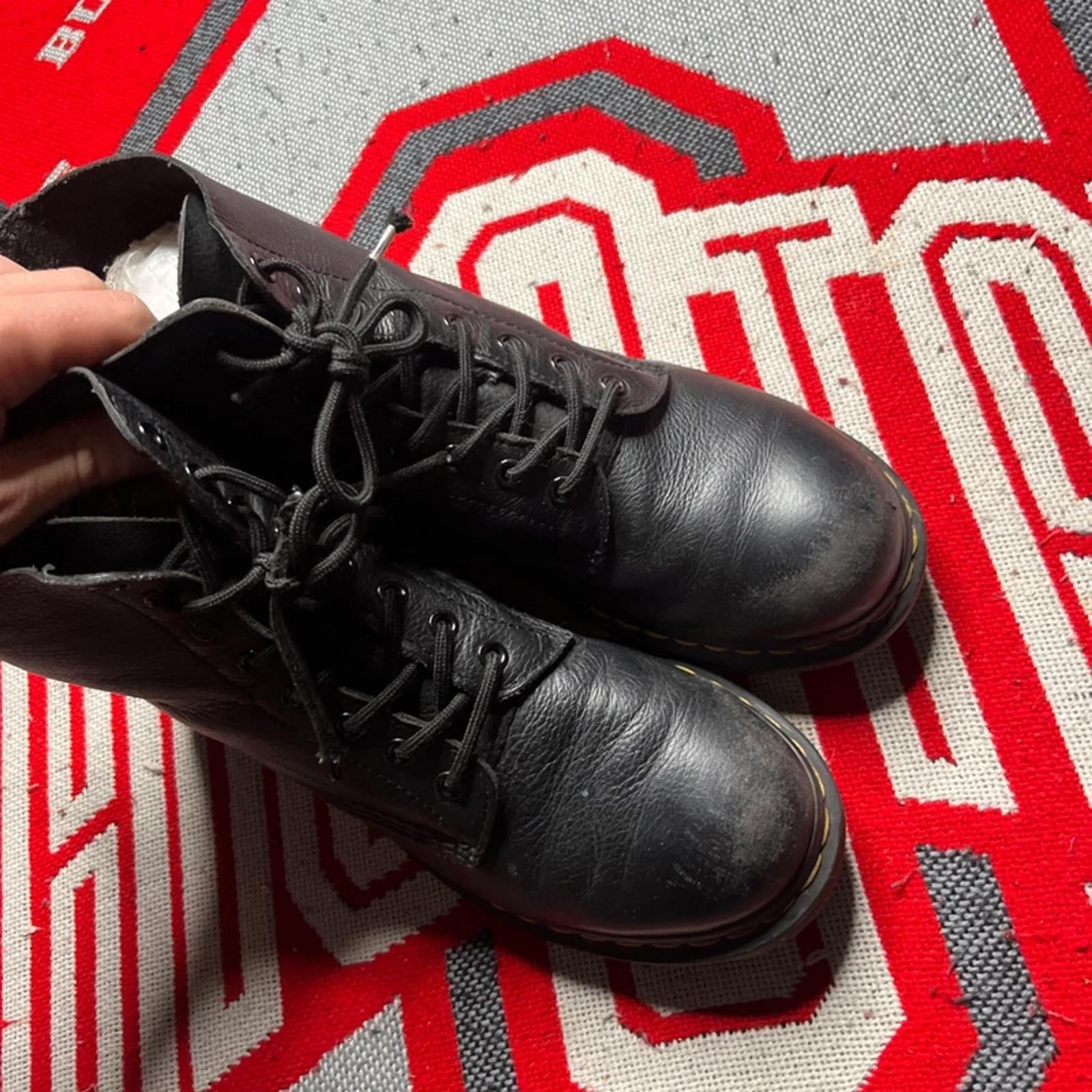 Vintage Dr. Martens Black Men’s Leather Boots | UK 7 image 8