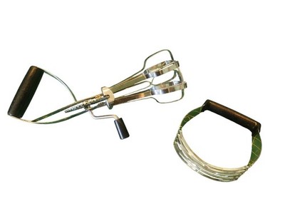 VTG Ekco Egg Beater & Dough Blender Handheld USA Kitchen Tool Mixer Utensils