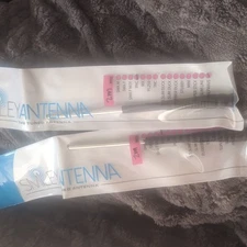 Baofeeng Walkie-talkie Repeater with 2  1/2 wave Smiley bnc telescopic antennas