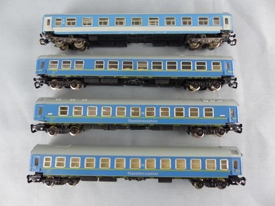 Lot de 4 wagons voyageurs BERLINER TT BAHN ech 1/120 Touristenexpress - Photo 1/4
