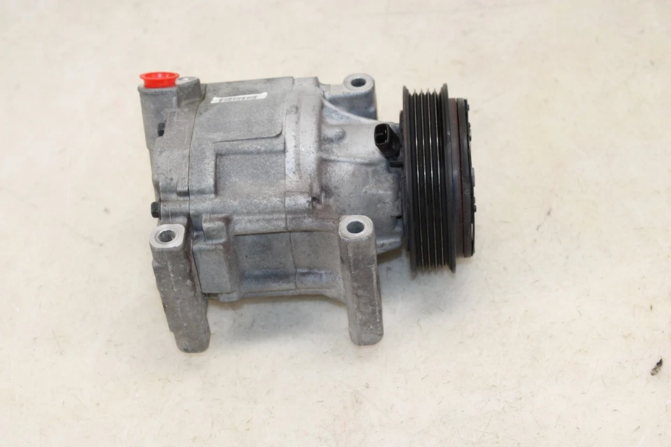 2012-2019 Fiat 500 A/C Compressor 55111319AA OEM ML71 - Image 3 of 4