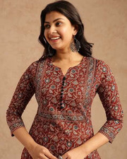 Women Floral Print Straight Kurta