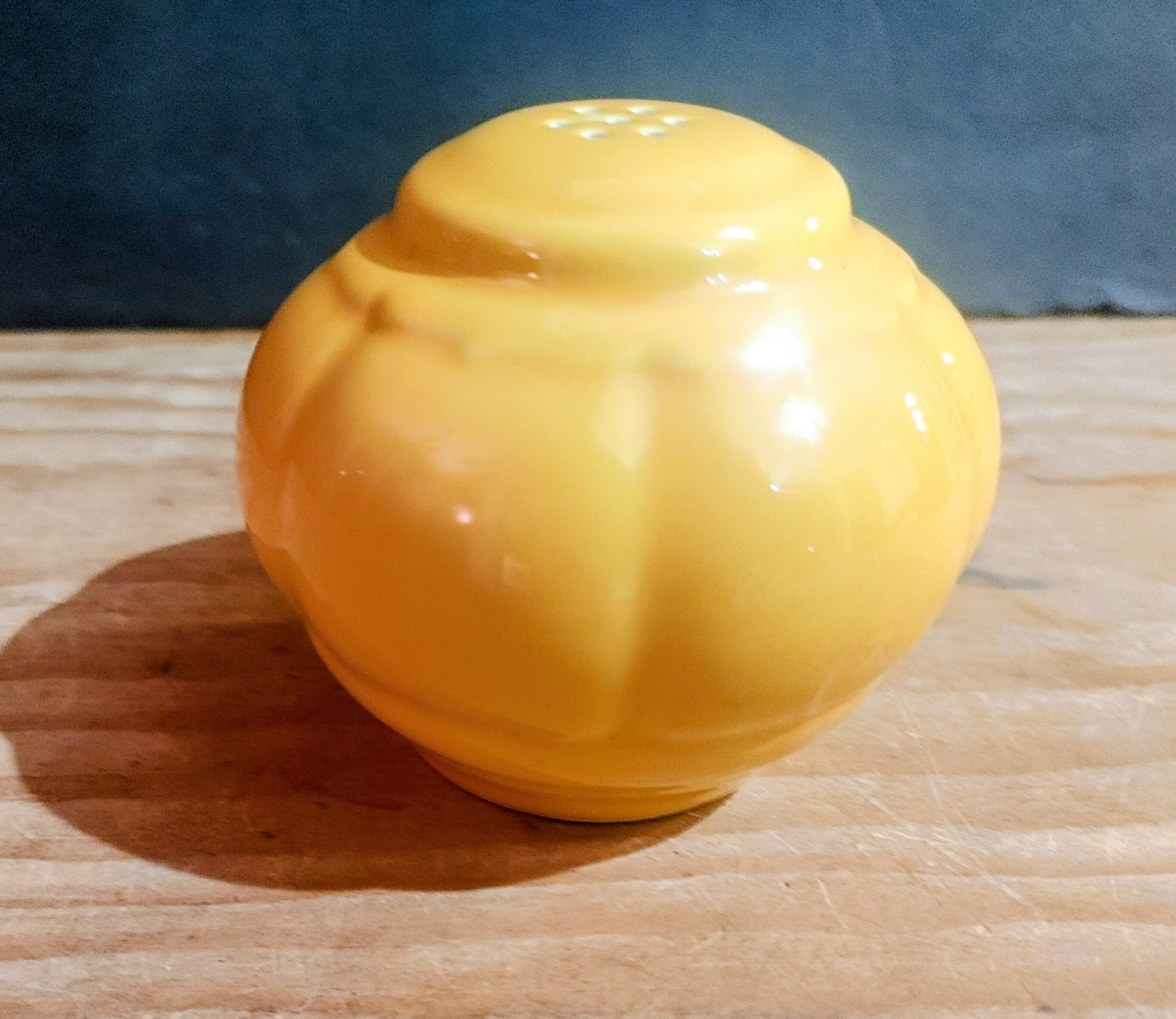 Vintage Homer Laughlin Riviera Yellow SALT/ PEPPER Shaker '50s W/Original Cork