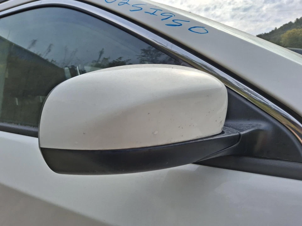 Used Front Center Interior Rear View Mirror fits: 2018 Jeep Compass manual dimmi - Image 4 of 4