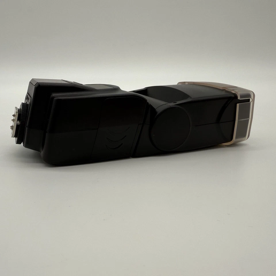 Quantaray QDC-900WA Hi-Power Auto Flash, Shoe Mount For Nikon Camera - Image 4 of 4