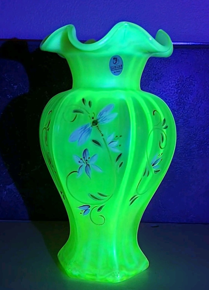 ACTUS - タイムSALEvintage flower vase Antique Japanese Signed Floral Colorful Porcelain Satsuma