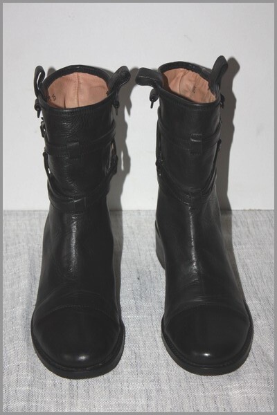 DIFFUSION ACCESSORY black leather ankle boots str… - image 3