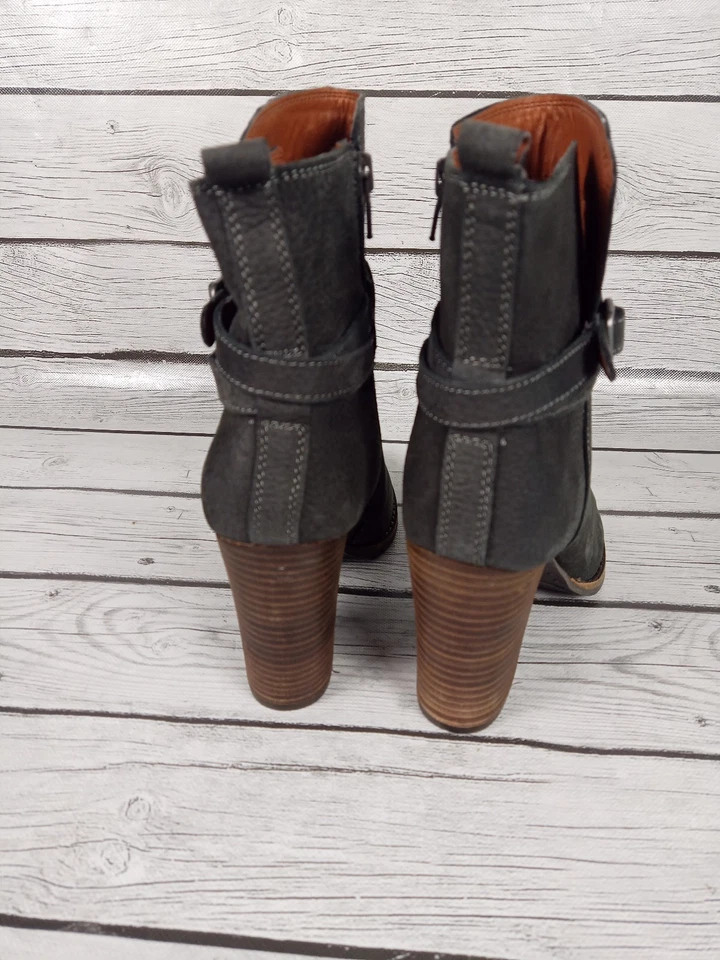 Bota de Tacón Lucky Brand LK-Latonya Cuero Gris Tormenta Para Mujer Talla 8.5M Foto 4 de 4