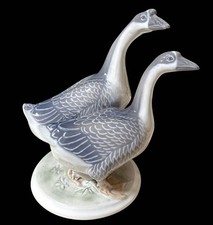 Royal Copenhagen Figurine Pair of Geese No 2068 Peter Herold Vintage Denmark *9.