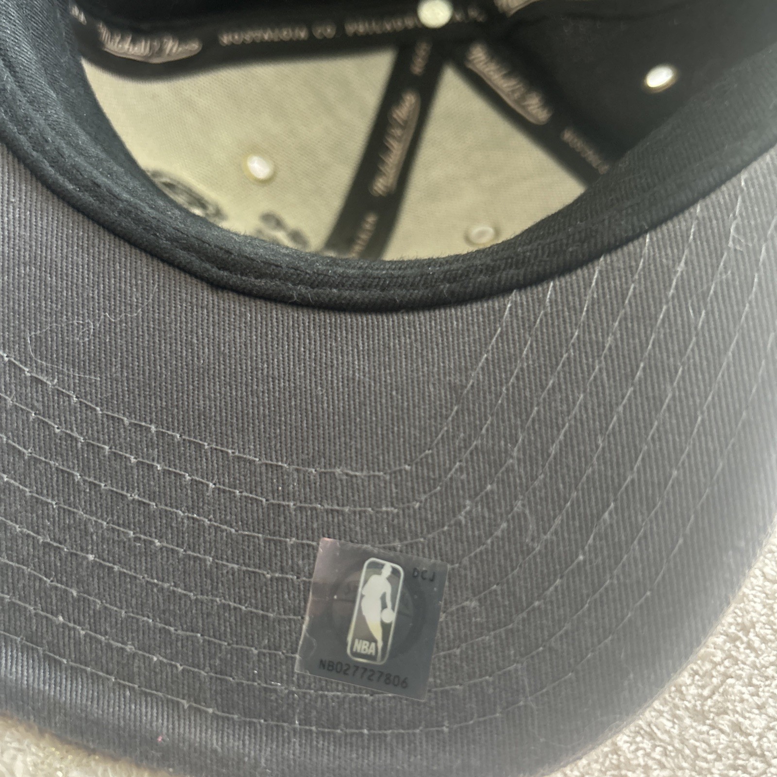 Mitchell & Ness X NBA X Chicago Bulls 2016 Pro Snapback Cap with holograms RARE! image 9