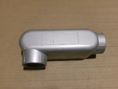 New O-Z/Gedney LL-200A 2'' Type LL Conduit Body #23 AK