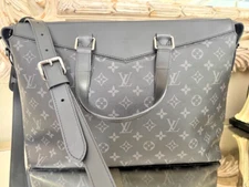 LOUIS VUITTON Monogram Eclipse Briefcase Explorer Black Grey Business Microchip