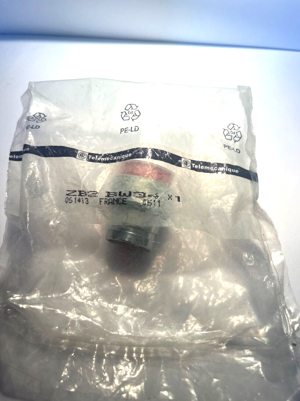 Telemecanique Luminous ZB2-BW34 Pushbutton Head ZB2BW34 Red