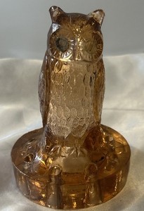 Amber Pressed Glass Vintage Owl Flower Frog Or Float Centerpiece 8 Holes Vtg MCM