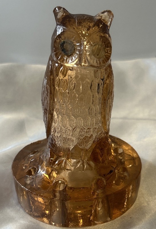 Amber Pressed Glass Vintage Owl Flower Frog Or Float Centerpiece 8 Holes Vtg MCM