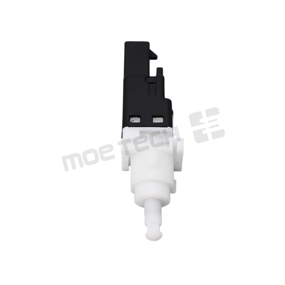 Maserati Quattroporte 2003-2012 Brake light switch P/N 201957