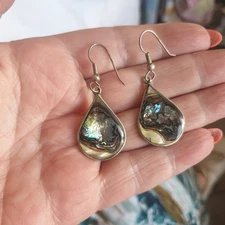 Vtg 90s Pierced Earrings Silver Tone metal Blue Black Abalone Drop