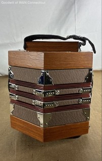 Hohner 20 Button Anglo Style Concertina Wood Grain Finish with Gig Bag