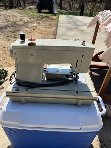1967 Vintage SEARS KENMORE ROEBUCK Sewing Machine W/ Pedal Caseš„Zig Zag 148 - Picture 3 of 7