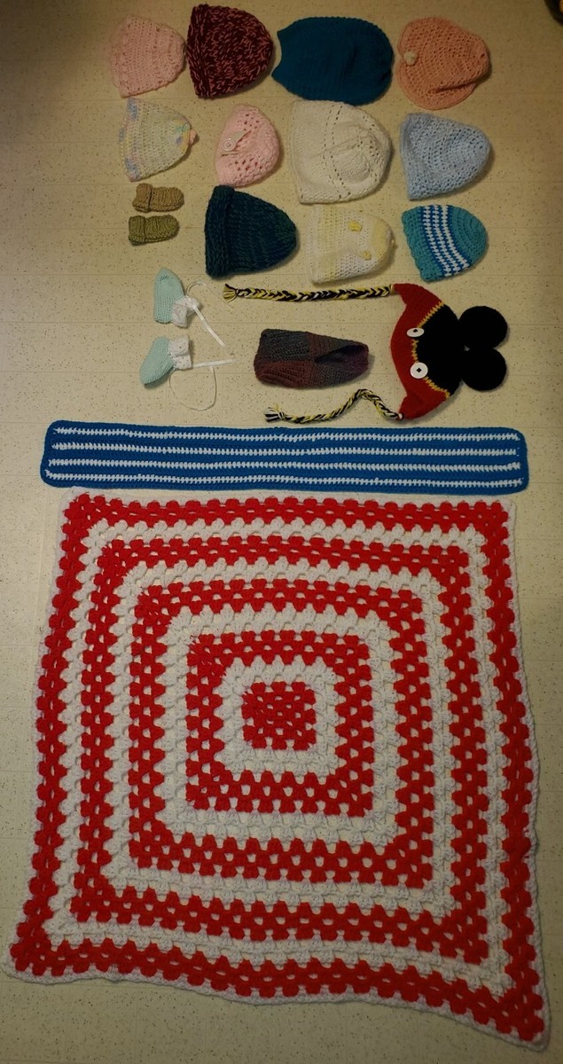 MAKE OFFER HAND MADE KNITTED HATS GLOVES SCARF BLANKET AFGAN