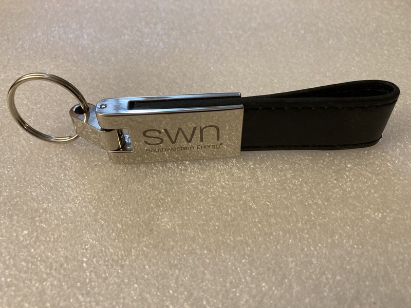 Southwestern Energy (SWN) Leather And Polished Steel Key Ring II (753MISCF7-2)