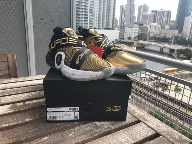 dwyane wade one last dance shoes