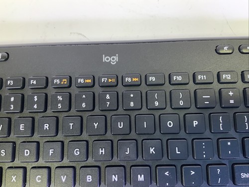 Logitech K360 French Canadian Wireless Keyboard - JJ M4B - Picture 2 of 8
