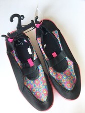Water Swimming Shoes Youth XL 4/5 BLACK/PINK NEW with Tag Beach