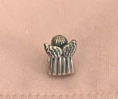 Pandora Hope Has Wings
